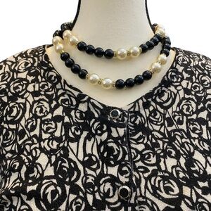 Silk and cashmere short cardigan like new size M/L